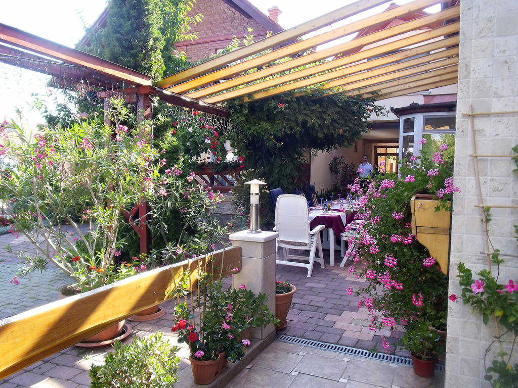 Bed and Breakfast Angela Panzio Berettyóújfalu Exteriér fotografie